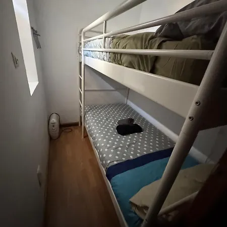 Pegado Telesilla Apartment