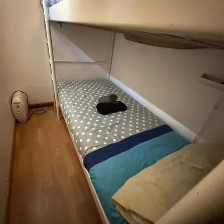 Pegado Telesilla Apartment